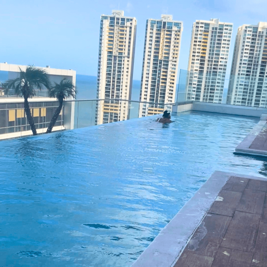 Rooftop infinity pool in Panama City